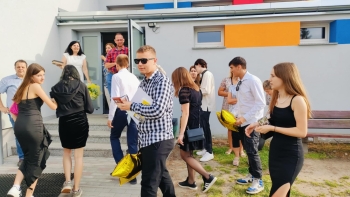 4cee99c8-43d0-4373-953a-4d3abf88b3ed