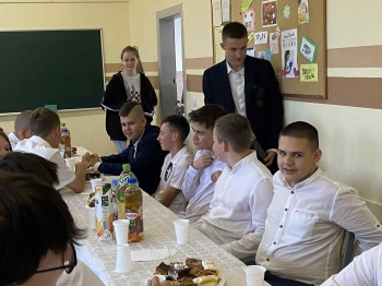 4d7f1531-7a29-4f47-9dfc-bea5b86d091a