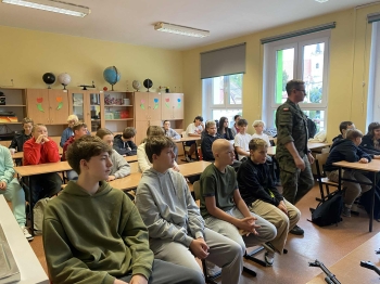 2c8557d2-6072-4561-b513-9ada80c28d6e