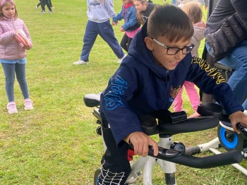 24f9ed41-7416-4a44-8a12-53c3290794e2