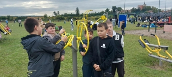 a664db2b-42da-4a30-8407-099b71bccfe2 (2)