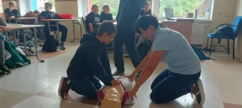 48d0d504-39c3-4ddf-93ca-8a48ab80751f