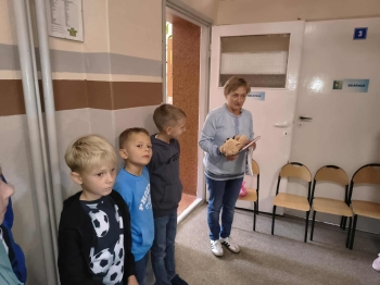 e90b0266-e40d-41c5-bd84-bd9c5365e824