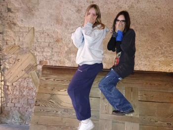 553bf952-5aa5-4b43-b035-4f3bf3491033