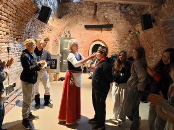 16269809-1e10-4179-a157-d8719289ecf8