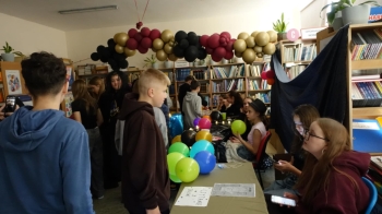 f2a74897-0757-467e-9558-9d685608fc3f