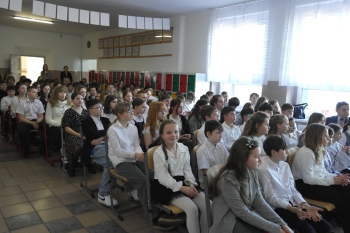 4049a64b-50ae-4703-9e7f-bc3e73b9370b