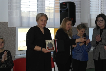 a103969a-5551-4726-8b10-4162369a2ae5