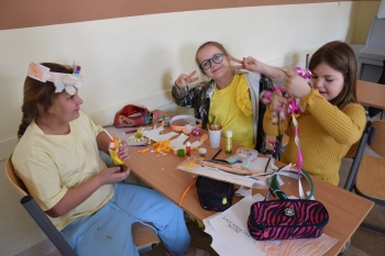 6fd5c799-3565-4f5c-9b19-fd2108651196