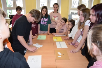 1e7ec79e-0b5f-4d99-8bbb-a20faa639775