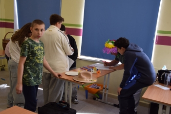 2cdc31b2-71b6-42be-89c0-4caac1b0ea6f