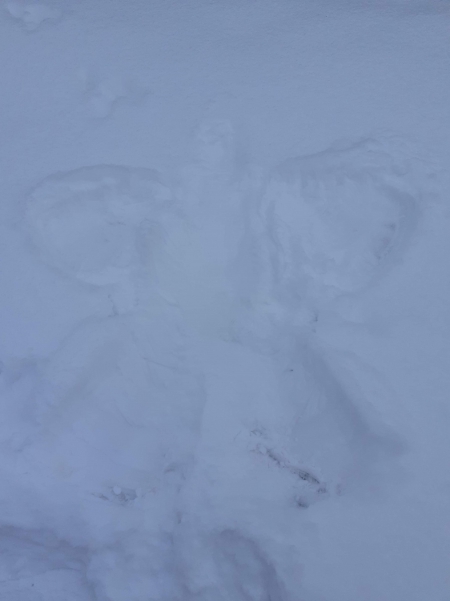 Orzeł czy aniołek?...czyli zabawy na śniegu. 