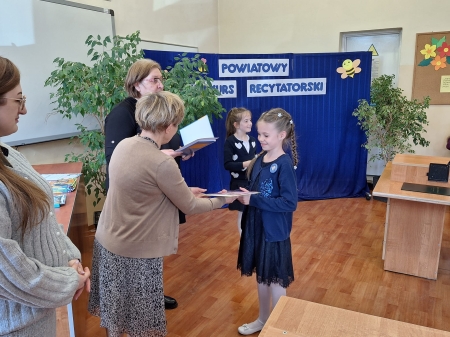 POWIATOWY KONKURS RECYTATORSKI