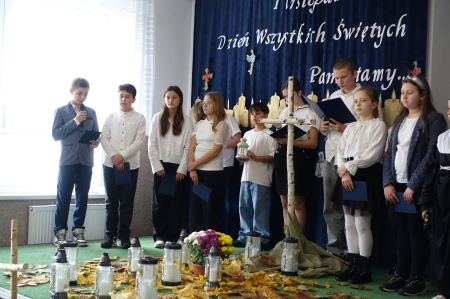 ŚPIESZMY SIĘ KOCHAĆ LUDZI, TAK SZYBKO ODCHODZĄ...